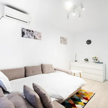 White Luxury Aviatiei Bucharest