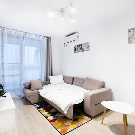 Apartment White Luxury Aviatiei *